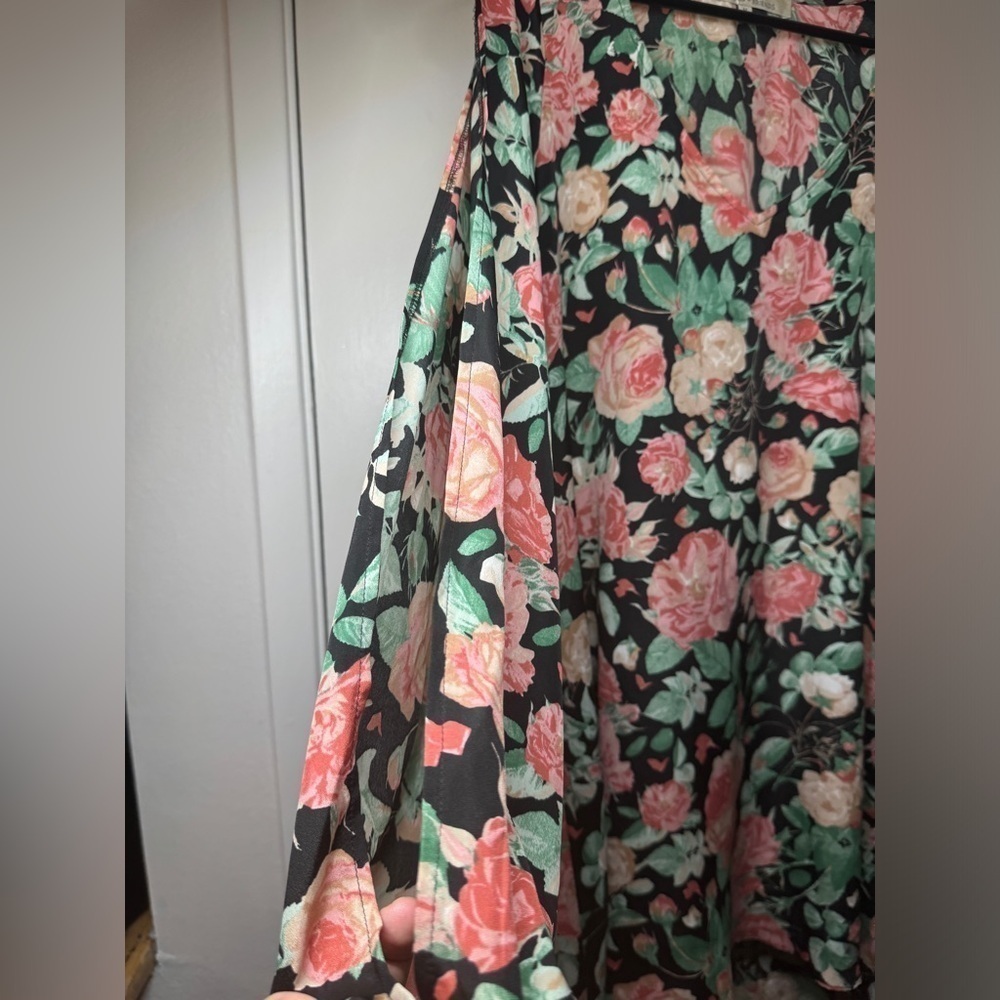 Lovers + Friends Black Pink Cream Rose Floral Cold Shoulder Mini Dress Size M - Picture 7 of 16